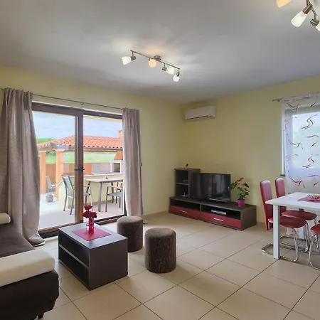 Linden Tree * 풀라